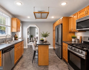 1443 Rhawn Street - Photo Thumbnail 3