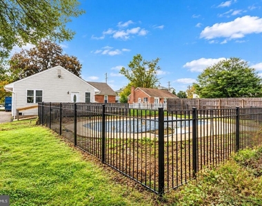 1443 Rhawn Street - Photo Thumbnail 22
