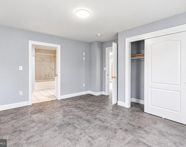 1443 Rhawn Street - Photo Thumbnail 11
