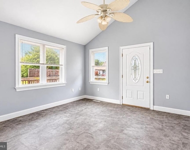 1443 Rhawn Street - Photo Thumbnail 9