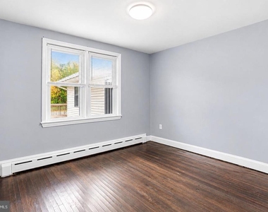 1443 Rhawn Street - Photo Thumbnail 15