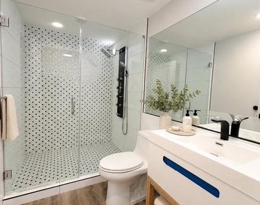 1825 E Atlantic Street - Photo Thumbnail 3