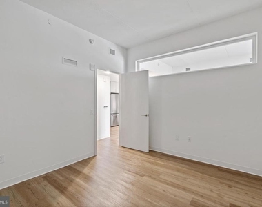 569 N 5th Street - Photo Thumbnail 11