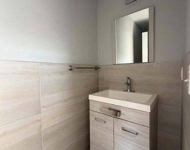 1822 E Glenwood Avenue - Photo Thumbnail 13