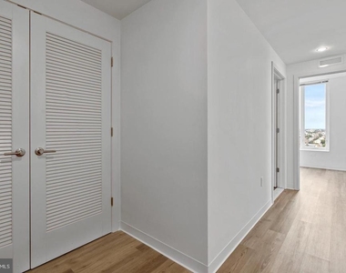 569 N 5th Street - Photo Thumbnail 13