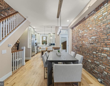 729 S 15th Street - Photo Thumbnail 6