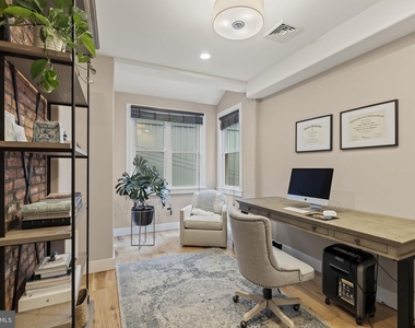 729 S 15th Street - Photo Thumbnail 12
