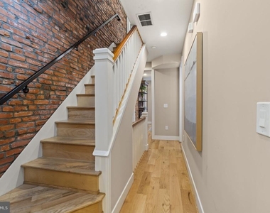 729 S 15th Street - Photo Thumbnail 16