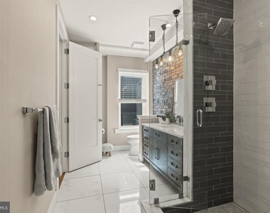 729 S 15th Street - Photo Thumbnail 28