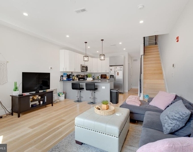 1702 Point Breeze Avenue - Photo Thumbnail 9