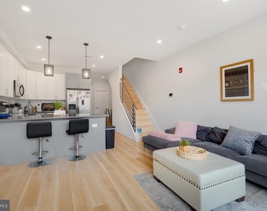 1702 Point Breeze Avenue - Photo Thumbnail 7