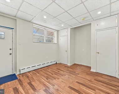 2951 S 15th Street - Photo Thumbnail 3