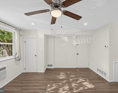 274 Greenough Street - Photo Thumbnail 3