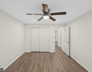 274 Greenough Street - Photo Thumbnail 10