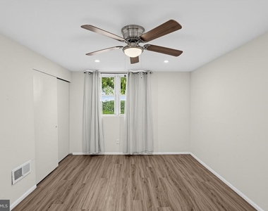 274 Greenough Street - Photo Thumbnail 11