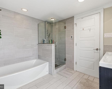 2233 Bainbridge Street - Photo Thumbnail 23