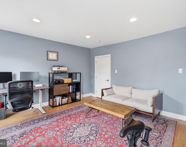 2233 Bainbridge Street - Photo Thumbnail 18