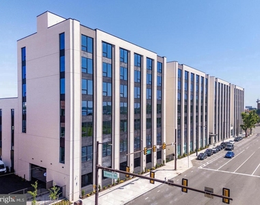 1130 N Delaware Avenue - Photo Thumbnail 10