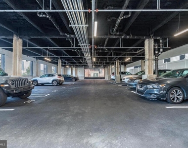 1130 N Delaware Avenue - Photo Thumbnail 13