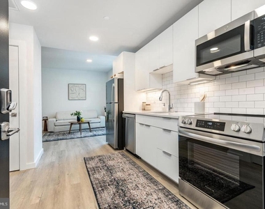 1130 N Delaware Avenue - Photo Thumbnail 8