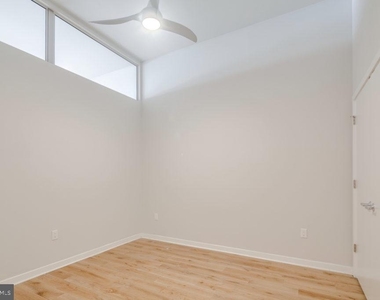 412 S 13th Street - Photo Thumbnail 5