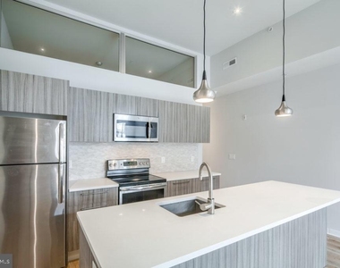 412 S 13th Street - Photo Thumbnail 3