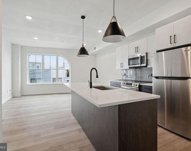 1828 Frankford Avenue - Photo Thumbnail 8