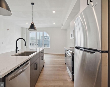 1828 Frankford Avenue - Photo Thumbnail 9