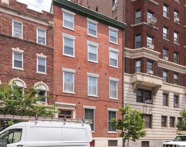 1305 Spruce Street - Photo Thumbnail 22