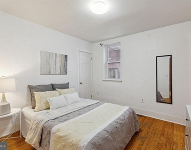 1305 Spruce Street - Photo Thumbnail 17