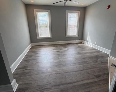 1717 N 26th Street - Photo Thumbnail 6