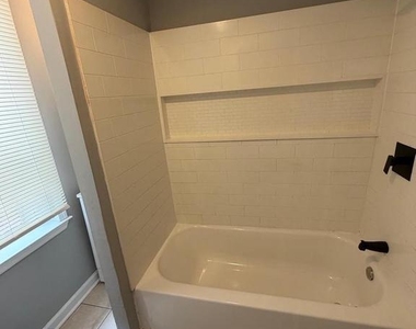 1717 N 26th Street - Photo Thumbnail 13