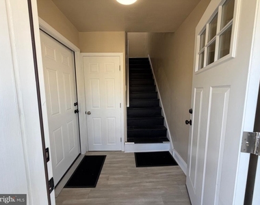 1609 E Gowen Avenue - Photo Thumbnail 1