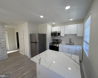 1609 E Gowen Avenue - Photo Thumbnail 3