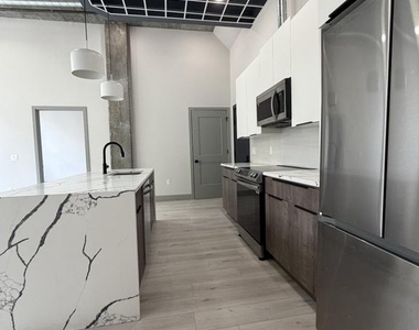 1810 E Venango Street - Photo Thumbnail 14