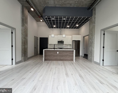 1810 E Venango Street - Photo Thumbnail 11