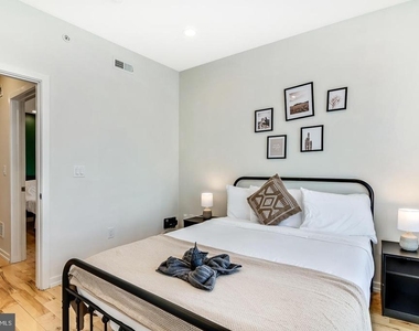 2256 Dickinson Street - Photo Thumbnail 12