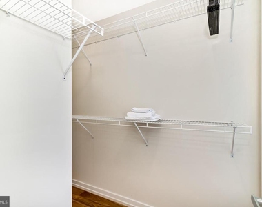 2256 Dickinson Street - Photo Thumbnail 16