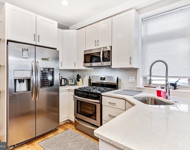 2256 Dickinson Street - Photo Thumbnail 2