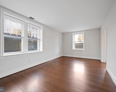 6655 Mccallum Street - Photo Thumbnail 10
