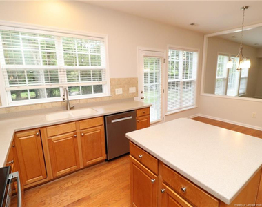308 Marble Glow Court - Photo Thumbnail 16