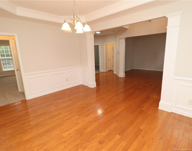 308 Marble Glow Court - Photo Thumbnail 4