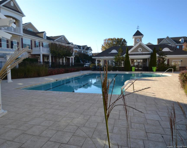 10410 Sablewood Drive - Photo Thumbnail 40