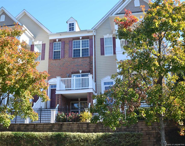 10410 Sablewood Drive - Photo Thumbnail 2