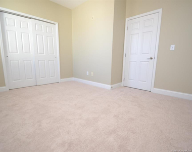 10410 Sablewood Drive - Photo Thumbnail 14