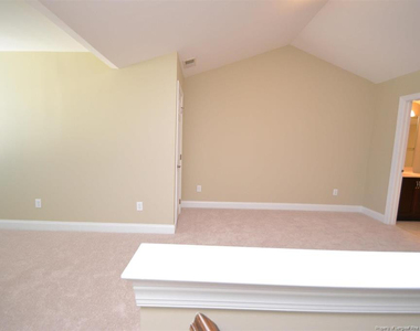 10410 Sablewood Drive - Photo Thumbnail 24