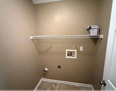 1908 Lioncoward Drive - Photo Thumbnail 5