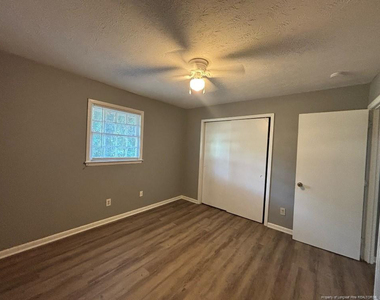 1507 Coley Drive - Photo Thumbnail 9