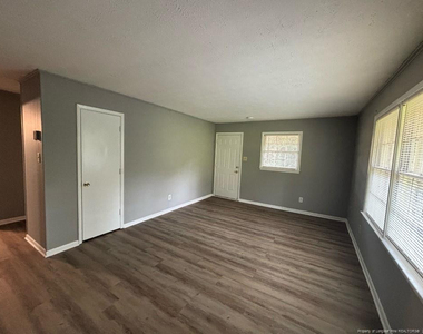 1507 Coley Drive - Photo Thumbnail 1