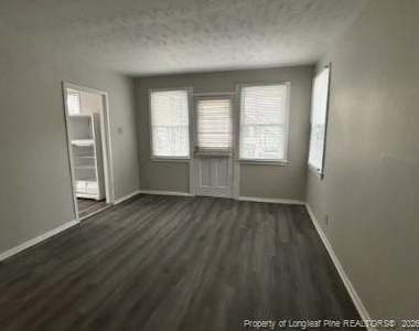 200 N Virginia Avenue - Photo Thumbnail 6